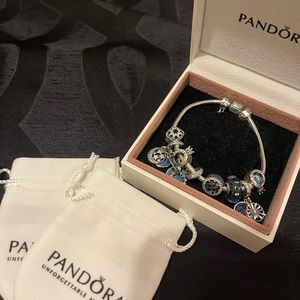 Pandora Bracelet with Charms - Authentic - GUC!!